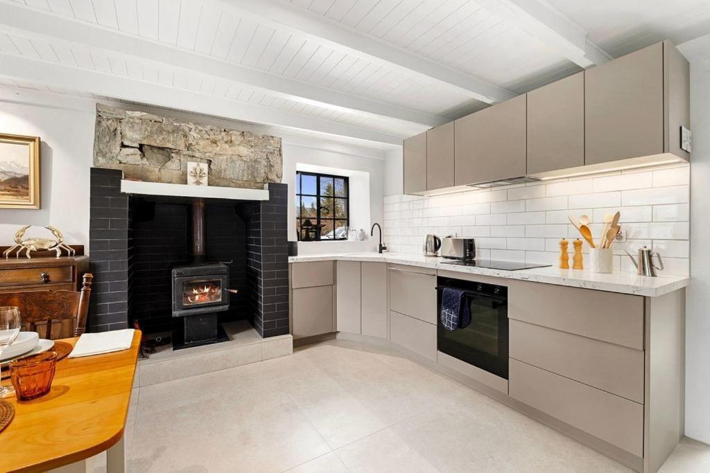 Wanaka Stone Cottage - Wanaka Holiday Home Dış mekan fotoğraf